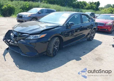 2020 Toyota Camry Se z USA, uszkodzony, nr VIN 4T1J11AK7LU884017